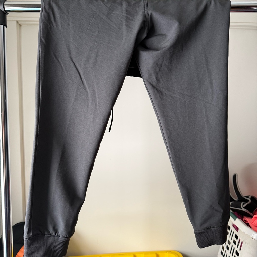 Old Navy Men's Charcoal Jogger Pants